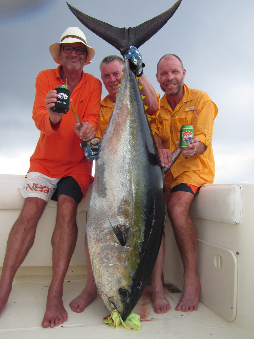June 2014 Report BIG Yellowfin Tunas at Hannibal Bank & More! Fishing